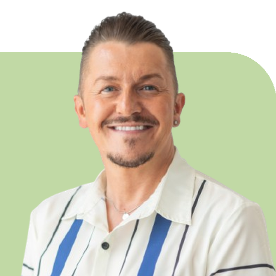 striped_shirt_man_green